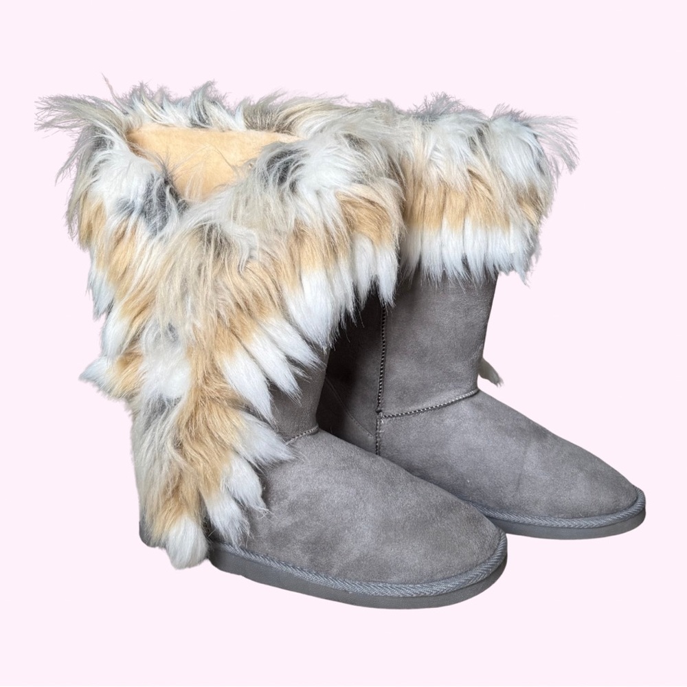 JustFab Faux Fur Suede Winter Boots Gray Tan White | Size 9 Cozy Warm UGG Style